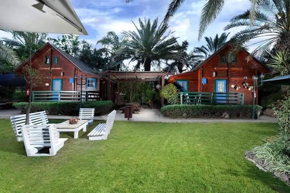 Family Cabin Menaẖemya 외부 사진