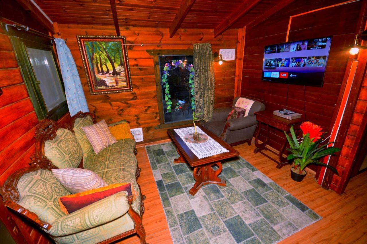Family Cabin Menaẖemya 외부 사진